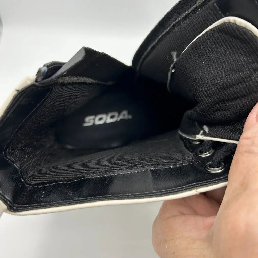 SODA Chunky White Lace-Up Combat Ankle Boots With Black Soles & Laces Size 8.5 - Picture 7 of 9